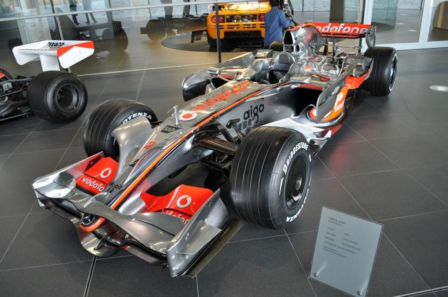  McLaren MP4-12C At Company Unveiling 2012 года  (фото 22 из 72)